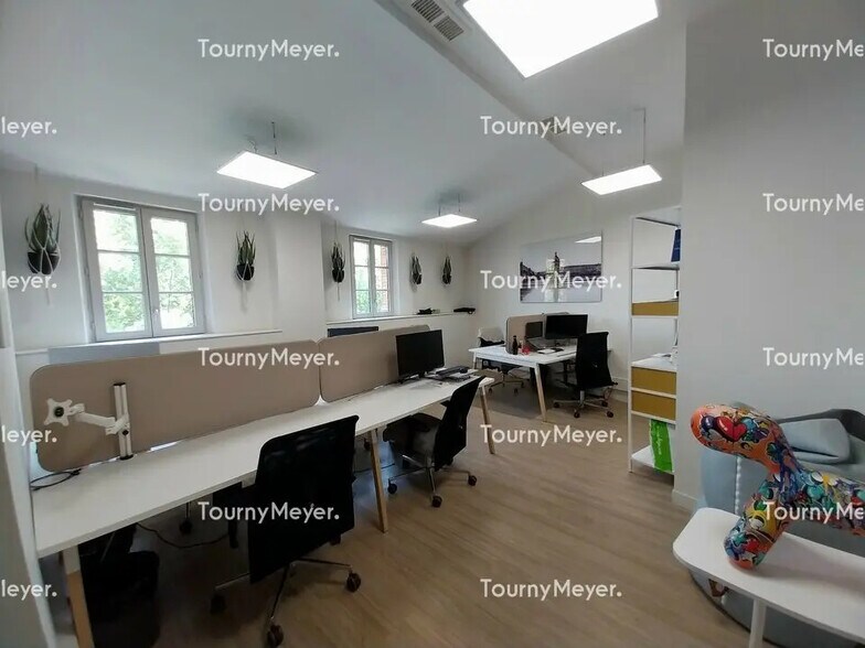 Bureau dans Toulouse à louer - Photo de l’immeuble – Image 2 sur 10