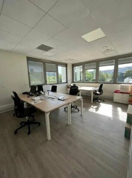 60 Avenue Rockefeller, Lyon à louer - Photo de l’immeuble – Image 2 sur 5