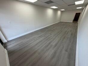 6890 W Flagler St, Miami, FL à louer Photo intérieure– Image 2 sur 5