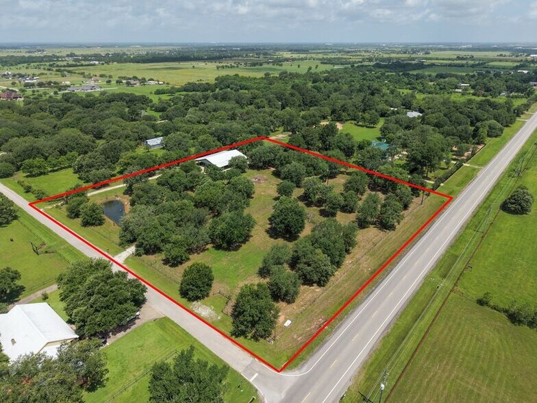 32956 Londonderry Dr, Waller, TX à vendre - Photo de l’immeuble – Image 2 sur 20