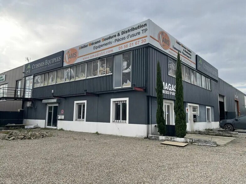 Local d'activités dans Latresne à vendre - Photo de l’immeuble – Image 1 sur 12