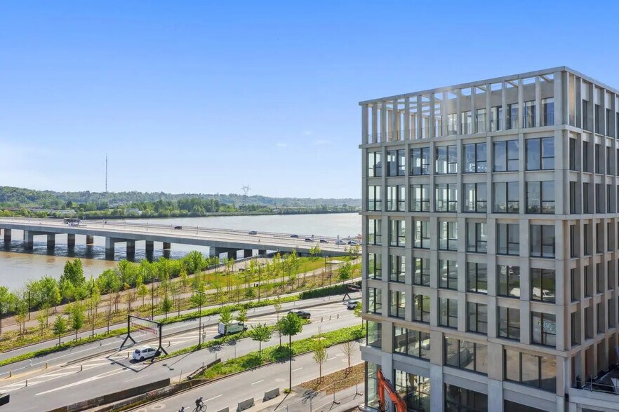 23 Quai De Brienne, Bordeaux à louer - Photo de l’immeuble – Image 2 sur 28