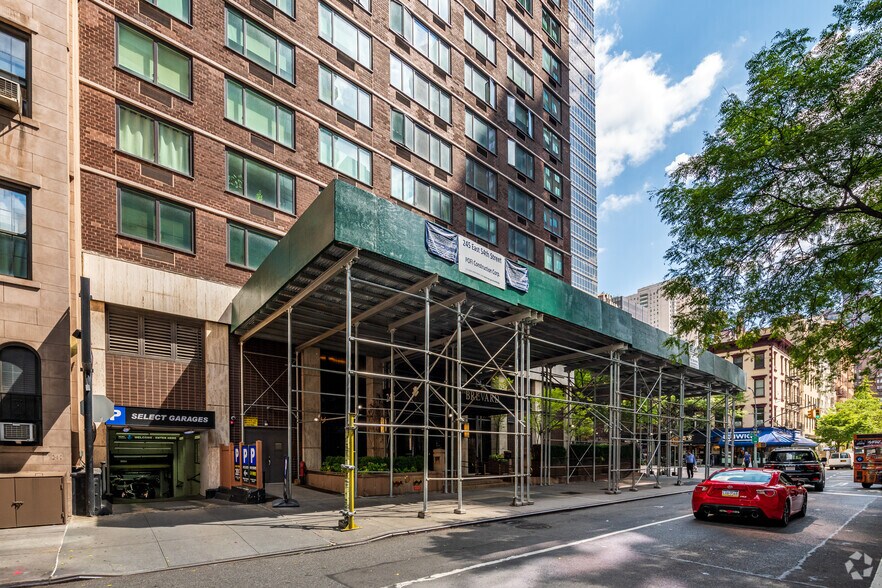 1029-1039 2nd Ave, New York, NY à vendre - Photo de l’immeuble – Image 3 sur 22