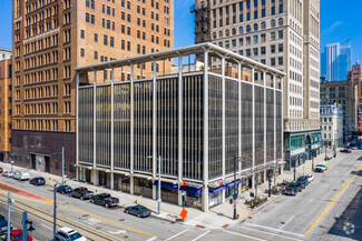 Plus de détails pour 312 E Wisconsin Ave, Milwaukee, WI - Bureau à vendre