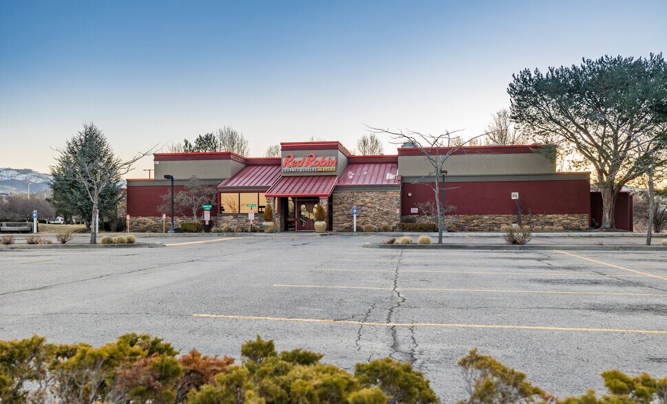 211 W Parkcenter Blvd, Boise, ID à vendre - Photo de l’immeuble – Image 2 sur 10