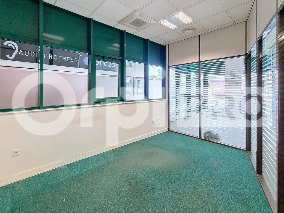 Local commercial dans Montluçon à louer Photo intérieure– Image 1 sur 7
