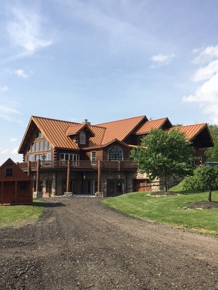 530 Upper Lewisburg Salem Rd, Brookville, OH à louer - Photo de l’immeuble – Image 1 sur 1