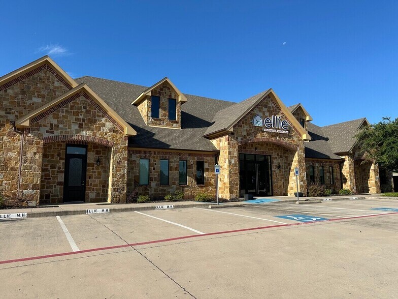 1835 E Southlake Blvd, Southlake, TX à louer - Photo de l’immeuble – Image 2 sur 11