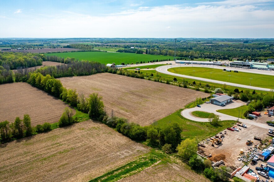7451 Speers Rd, Elora, ON à vendre - Photo de l’immeuble – Image 2 sur 5