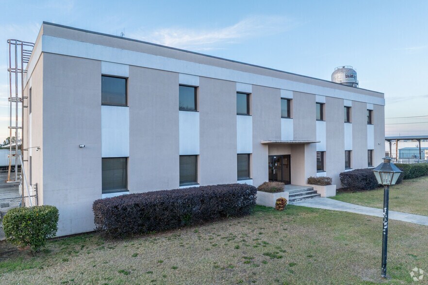 6011 Shakespeare Rd, Columbia, SC à louer - Photo principale – Image 1 sur 6