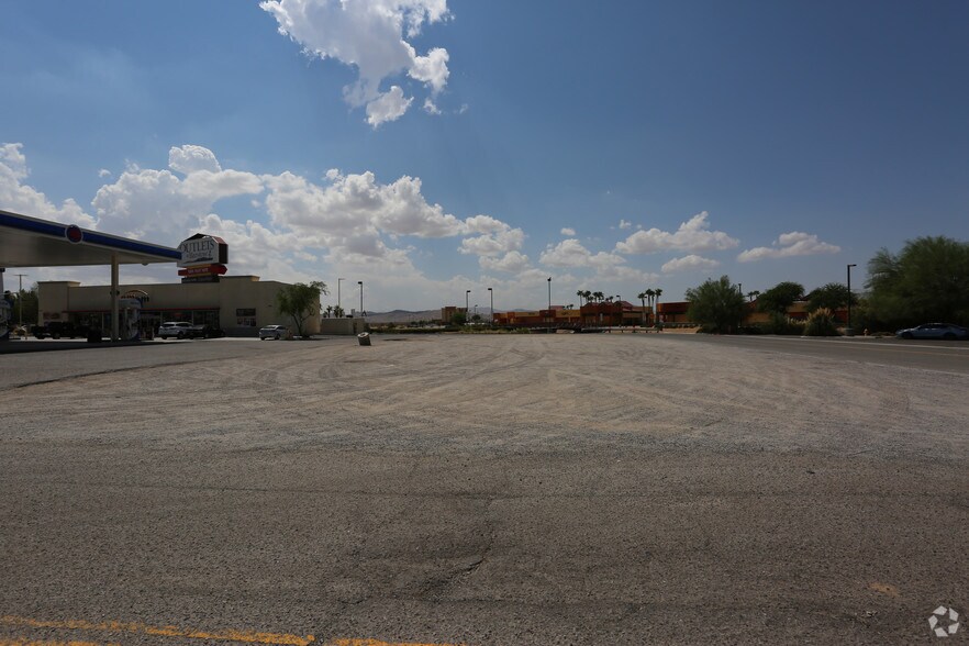 2800 Lenwood Rd, Barstow, CA à louer - Photo principale – Image 2 sur 6
