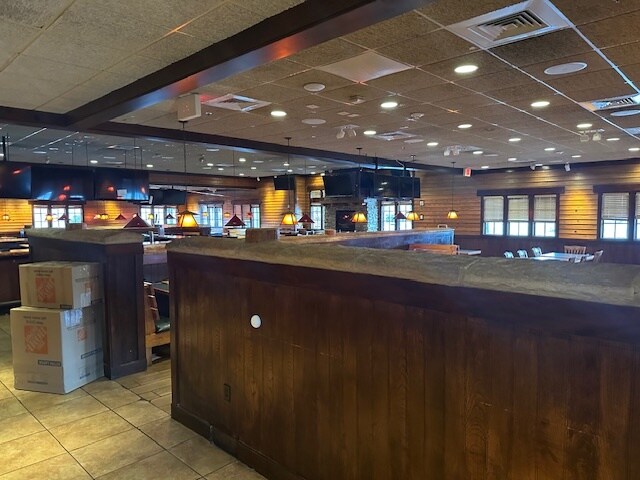 301 Technology Center Dr, Stoughton, MA à vendre - Photo intérieure – Image 2 sur 8