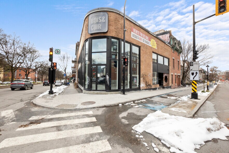 3000 Rue Saint-Antoine O, Montréal, QC à louer - Photo de l’immeuble – Image 2 sur 25