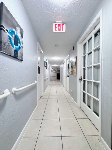 900 N 24th Ave, Hollywood, FL à vendre - Photo de l’immeuble – Image 3 sur 12