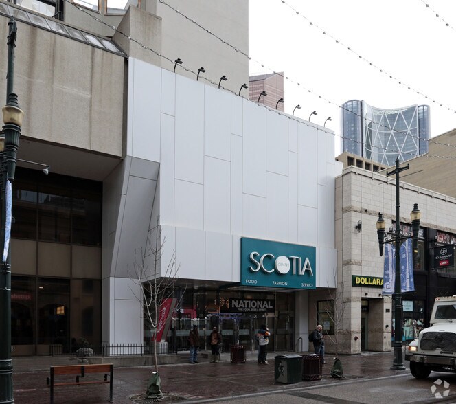 700 2 St SW, Calgary, AB à louer - Photo de l’immeuble – Image 3 sur 26