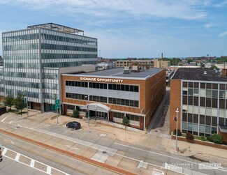 Plus de détails pour 3121 Euclid Ave, Cleveland, OH - Spécialisé à vendre
