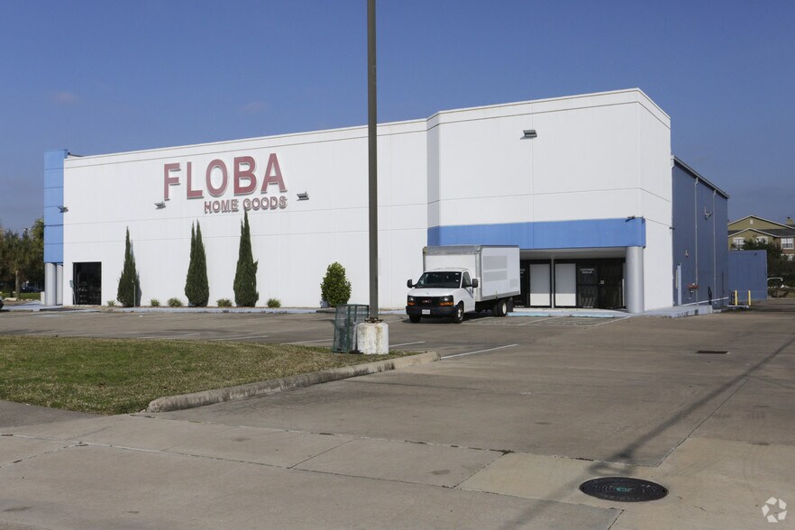 2411 S Eldridge Pky, Houston, TX à vendre - Photo principale – Image 1 sur 35