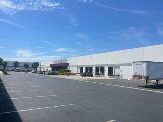 Plus de détails pour 19301-19331 E Walnut Dr, City Of Industry, CA - Industriel/Logistique à louer