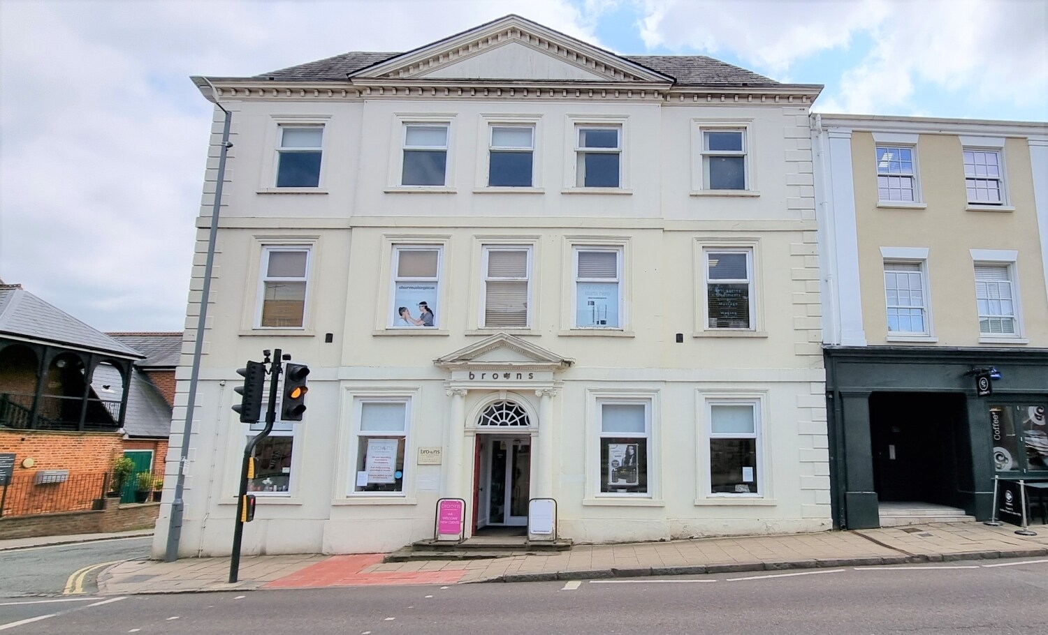 Market Hl, Buckingham à louer Photo principale– Image 1 sur 2