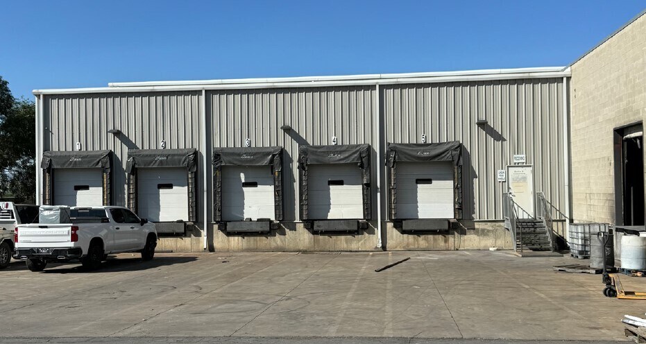 8315 S 700 E, Midvale, UT à louer - Photo de l’immeuble – Image 2 sur 4