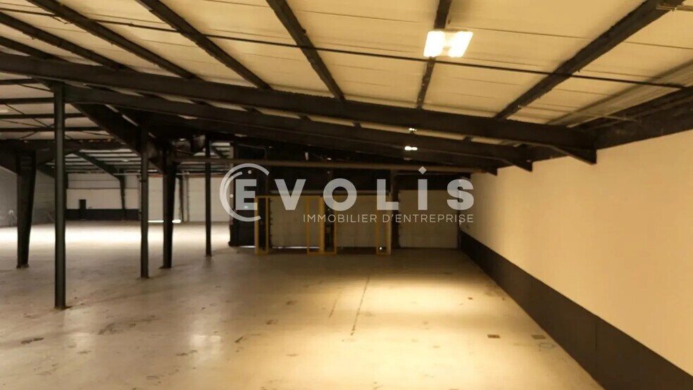 Local d'activités dans Châteaurenard à vendre - Photo intérieure – Image 3 sur 7