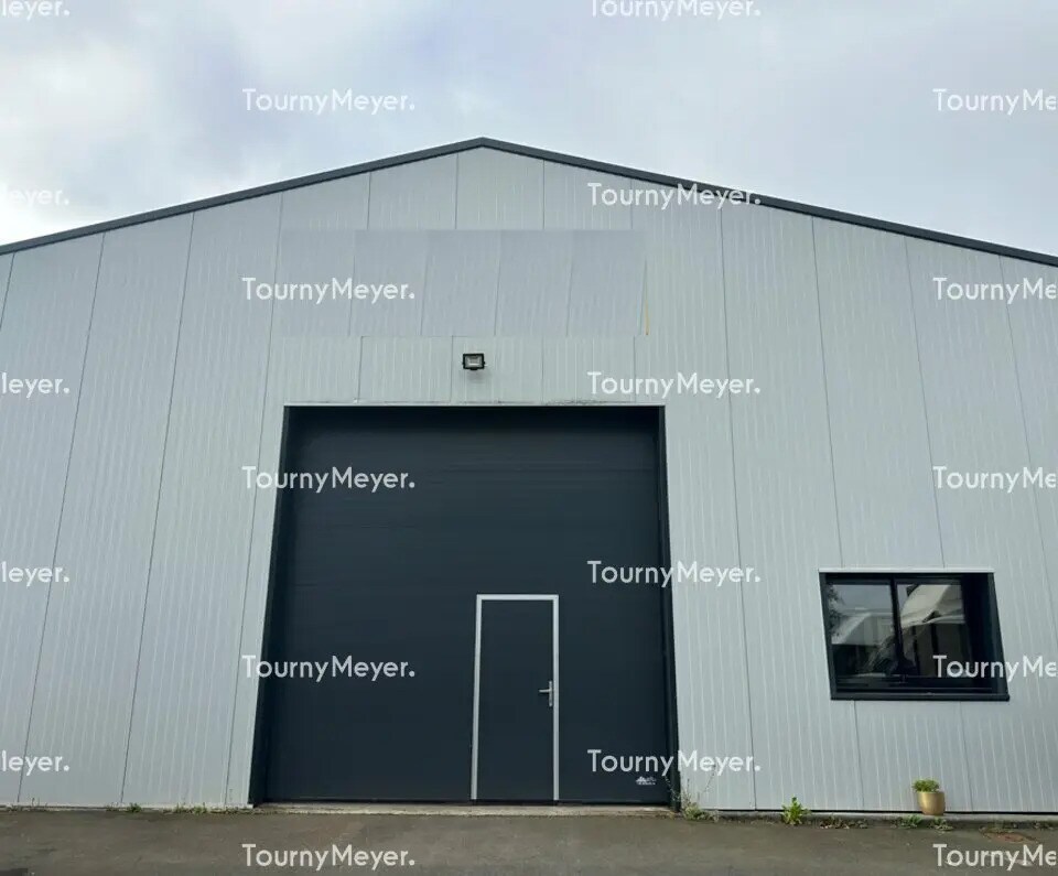 Local d'activités dans Vigneux-de-Bretagne à vendre Photo de l’immeuble– Image 1 sur 4