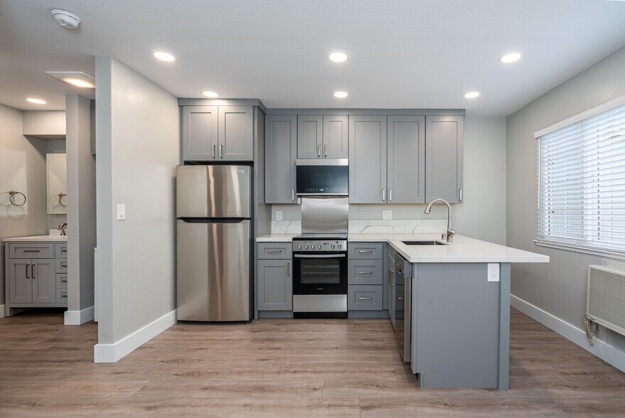 37 Pacheco St, San Rafael, CA à vendre - Photo de l’immeuble – Image 3 sur 28