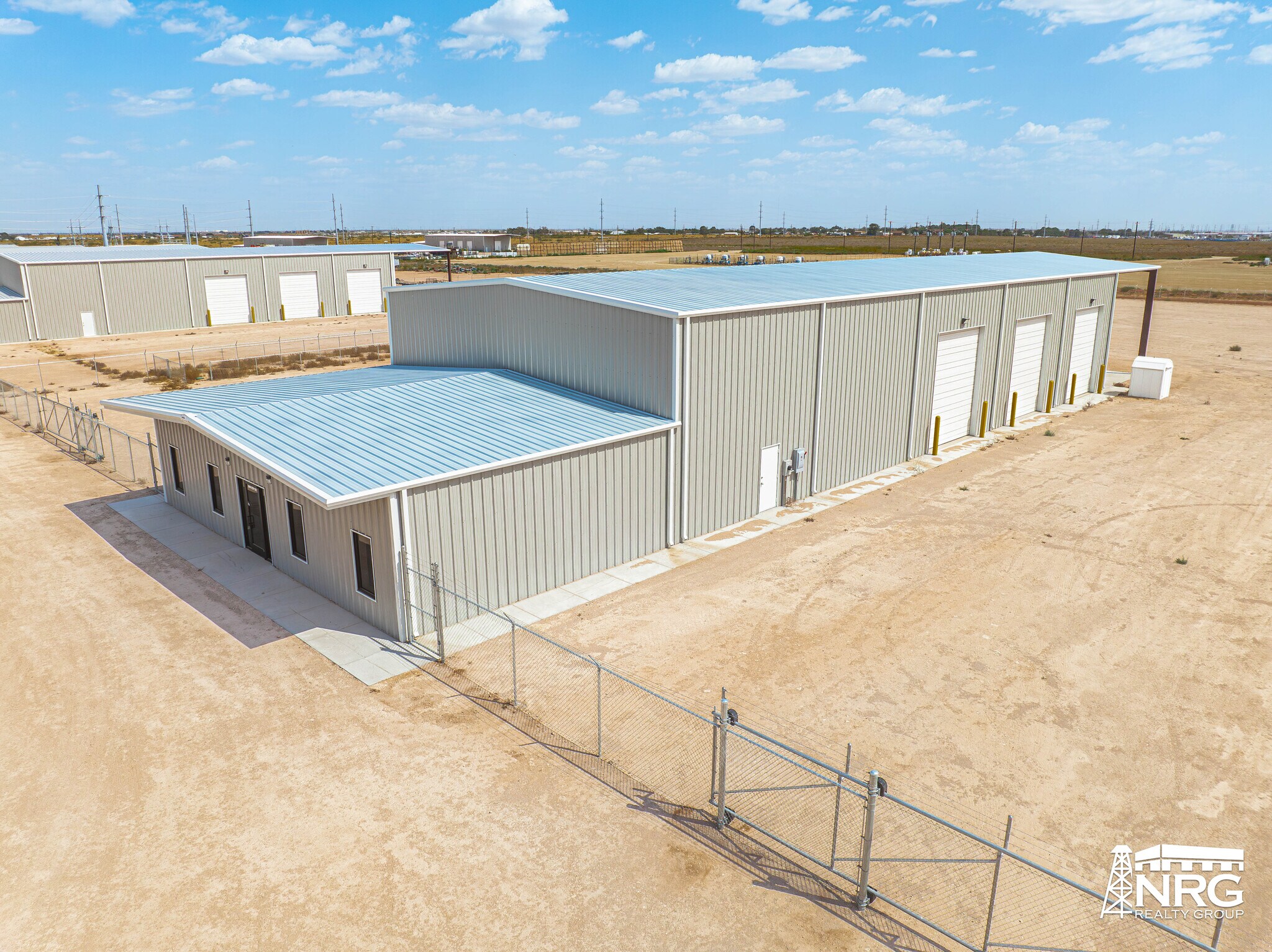 2610 E County Rd 130, Midland, TX à louer Photo de l’immeuble– Image 1 sur 12