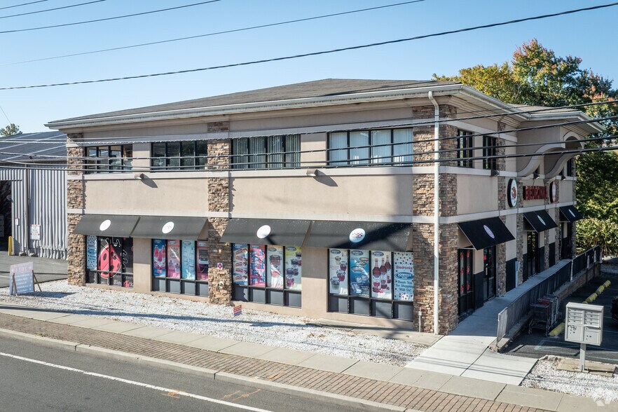 501-517 River Dr, Garfield, NJ à vendre - Photo de l’immeuble – Image 2 sur 13