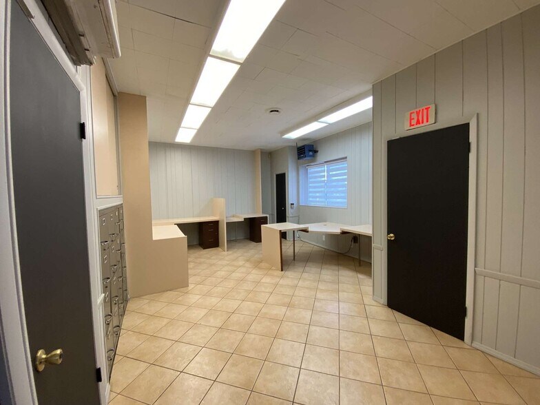 3920 Wesley Ter, Schiller Park, IL à vendre - Photo intérieure – Image 2 sur 6