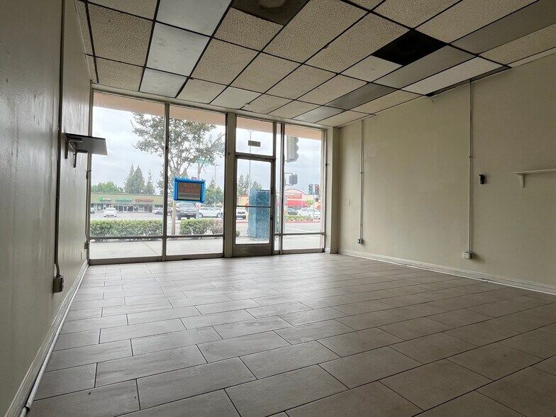 4210-4212 Maine Ave, Baldwin Park, CA à louer - Photo de l’immeuble – Image 2 sur 5