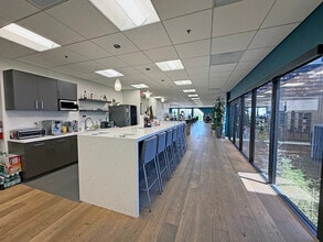 444 High St, Palo Alto, CA à louer Photo intérieure– Image 1 sur 31