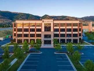 Plus de détails pour 1148 W Legacy Crossing Blvd, Centerville, UT - Bureau à louer