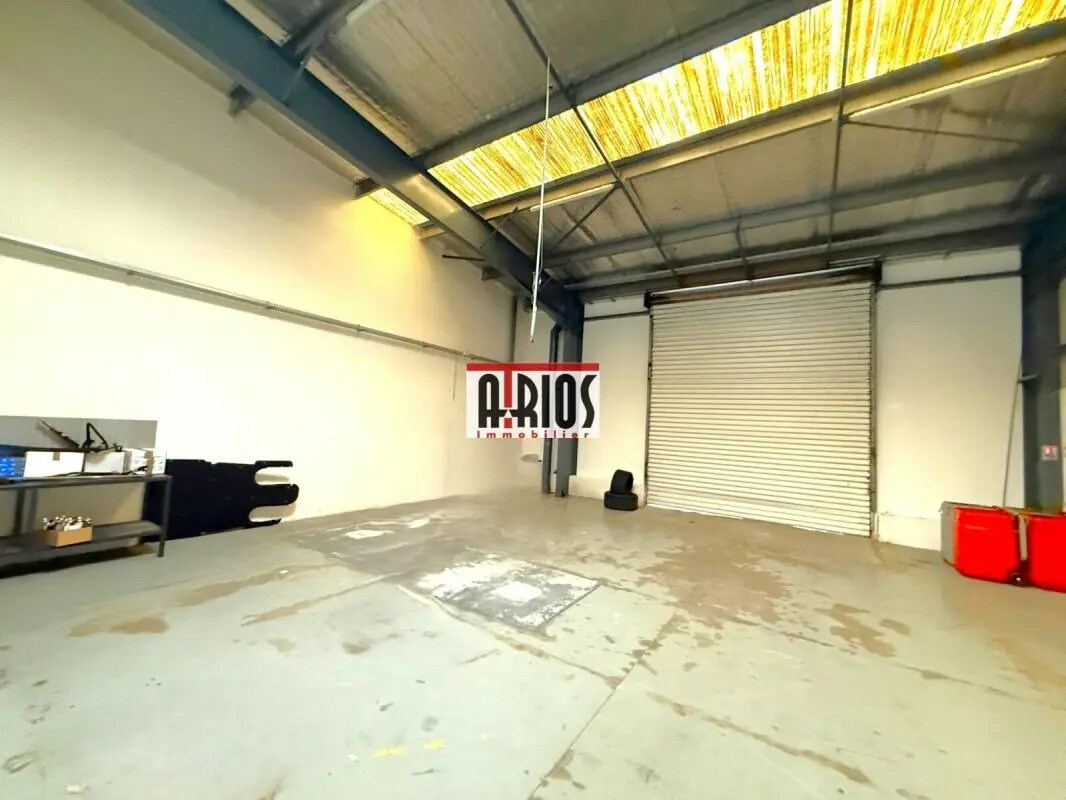 Industriel/Logistique dans La Garde à louer Photo intérieure– Image 1 sur 6