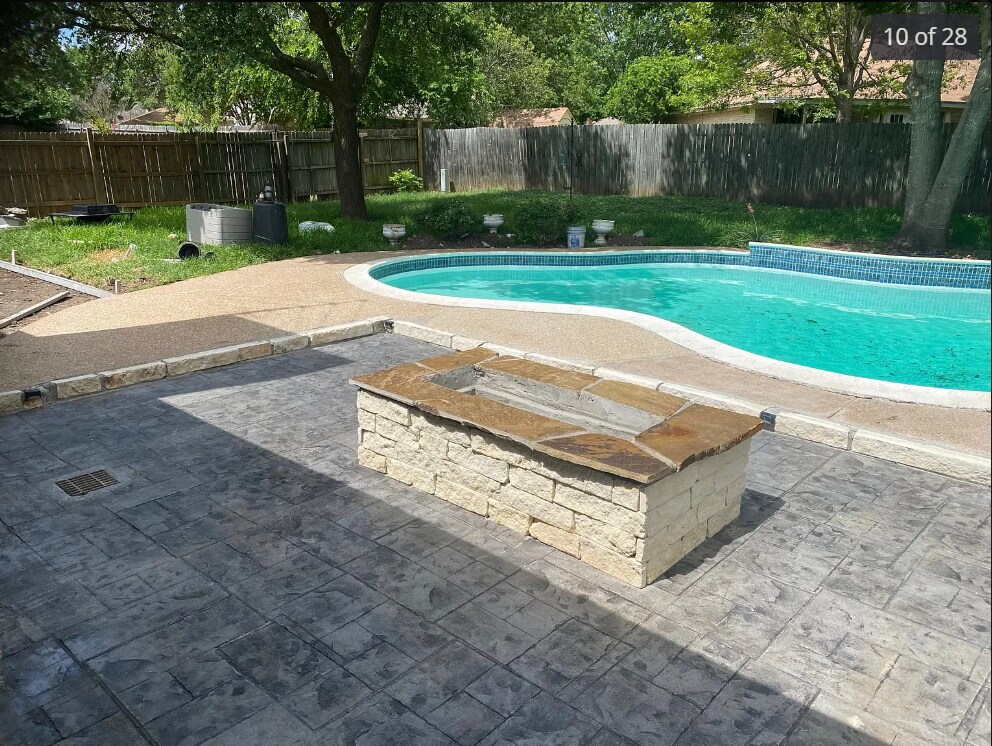 3 Updated Pool Rentals 3/2s portefeuille de 3 biens à vendre sur LoopNet.fr Photo de l’immeuble– Image 1 sur 20