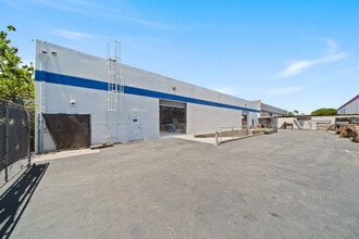 3701 W Carriage Dr, Santa Ana, CA à louer Photo intérieure– Image 2 sur 4