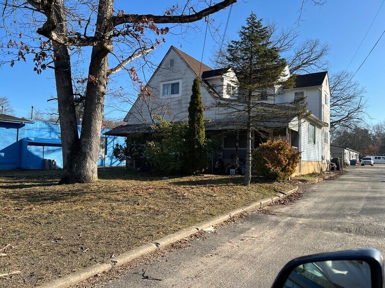 1999 Lakewood Rd, Toms River, NJ à vendre - Photo de l’immeuble – Image 2 sur 5