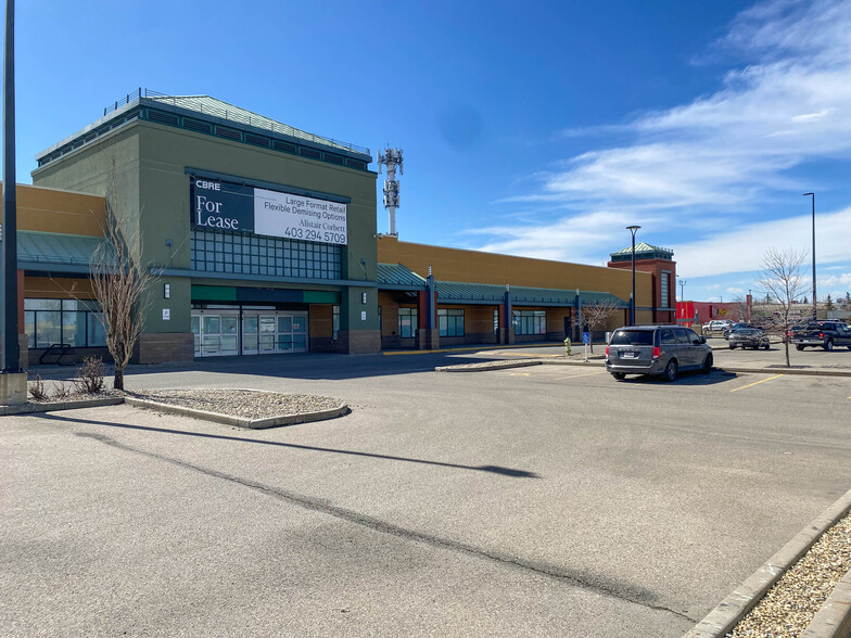 3545 32nd Ave NE, Calgary, AB à louer - Photo de l’immeuble – Image 3 sur 7