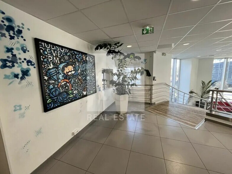 Bureau dans Lyon à louer - Photo de l’immeuble – Image 3 sur 13