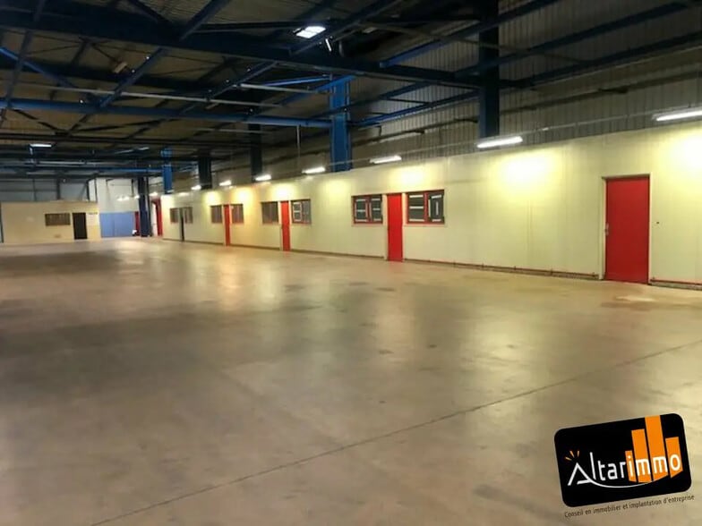 Local d'activités dans Lucé à vendre - Photo intérieure – Image 2 sur 6