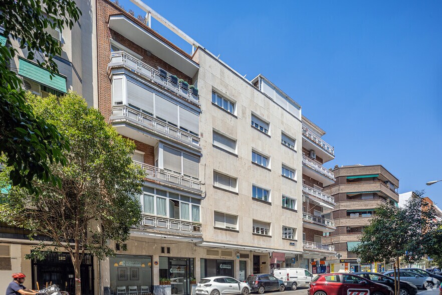 Calle Alonso Heredia, Madrid, Madrid à louer - Photo de l’immeuble – Image 2 sur 2