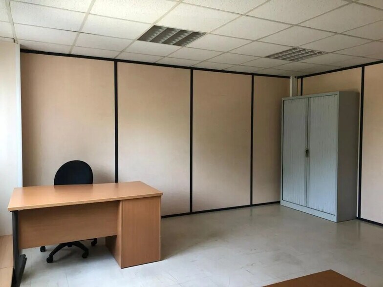 Bureau dans Tremblay-en-France à louer - Photo de l’immeuble – Image 3 sur 5