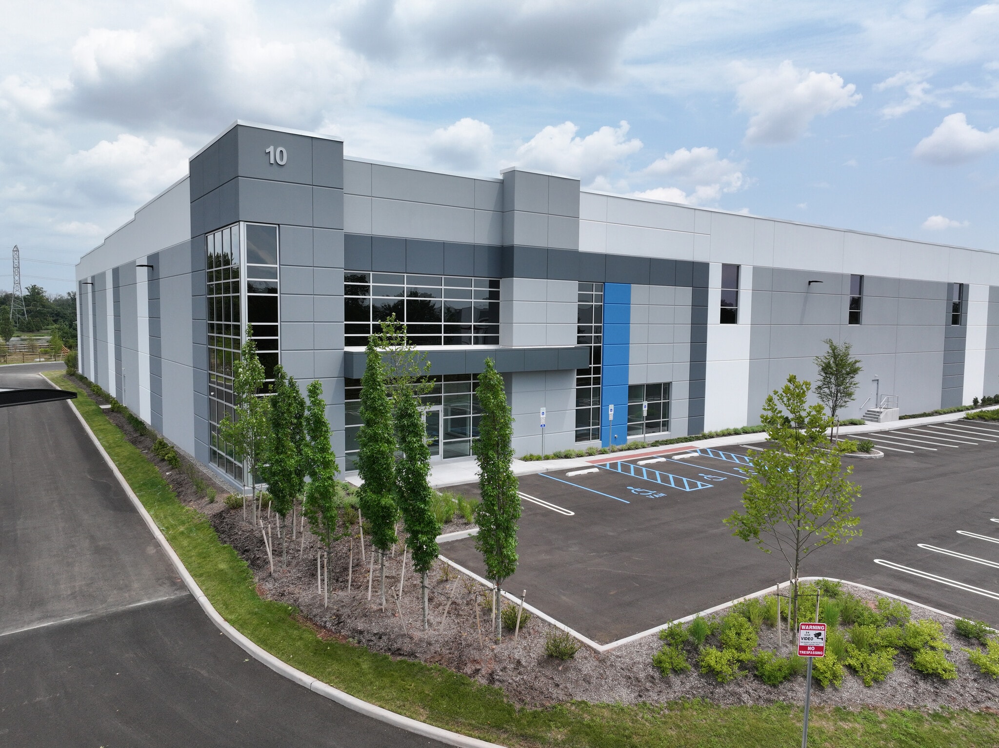 10 Constitution Ave, Piscataway, NJ à louer Photo principale– Image 1 sur 6