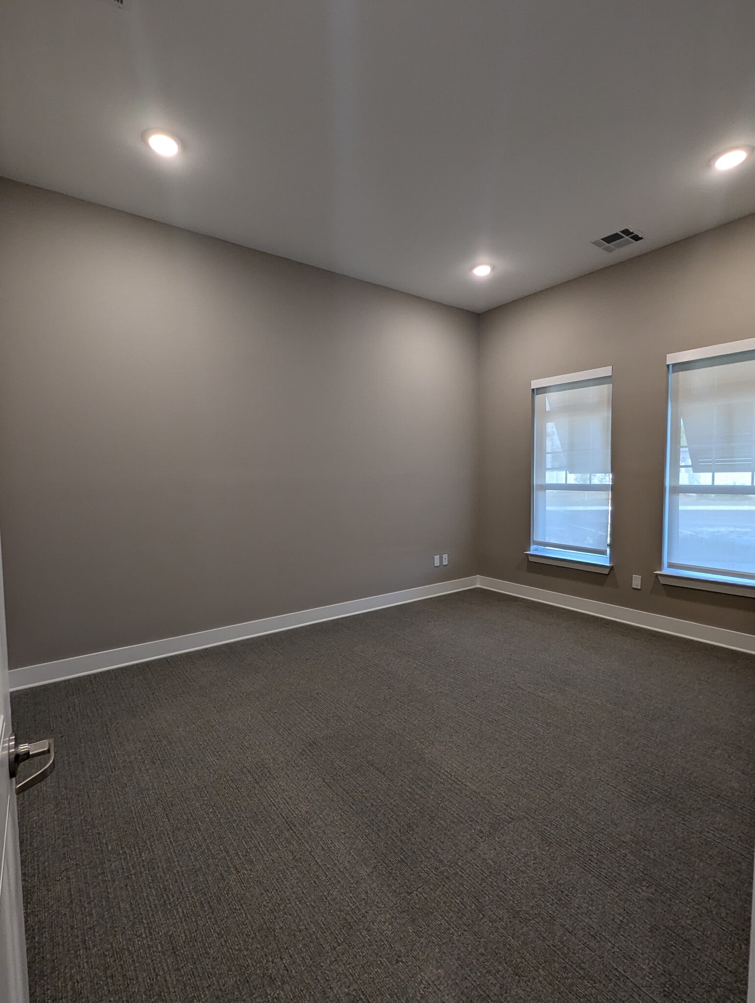 1000 Brunswick Cir, Brunswick, GA à louer Photo intérieure– Image 1 sur 1