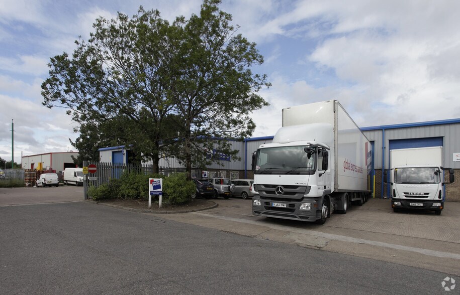 Cross Green, Leeds à louer - Photo de l’immeuble – Image 3 sur 3