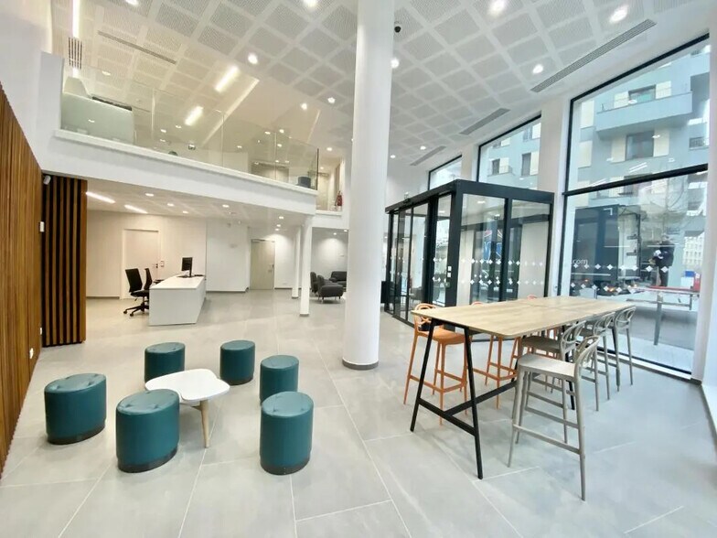 Bureau dans Asnières-sur-Seine à louer - Photo de l’immeuble – Image 1 sur 8