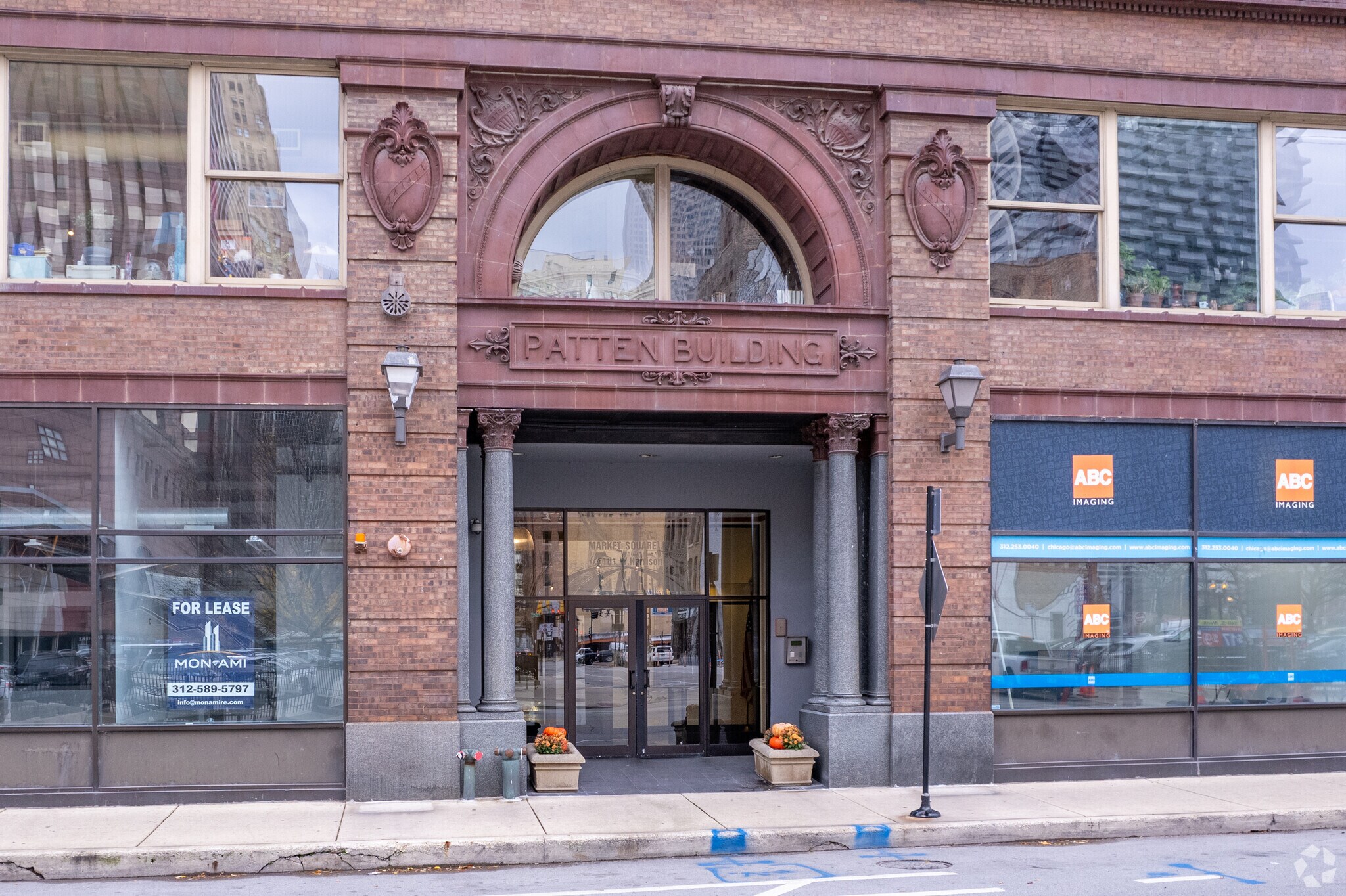 161 W Harrison St, Chicago, IL à louer Photo principale– Image 1 sur 30