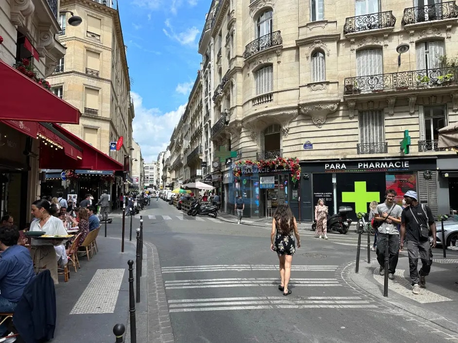 Local commercial dans Paris à louer Photo de l’immeuble– Image 1 sur 4