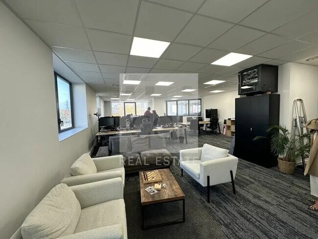 Plus de détails pour Bureau à louer