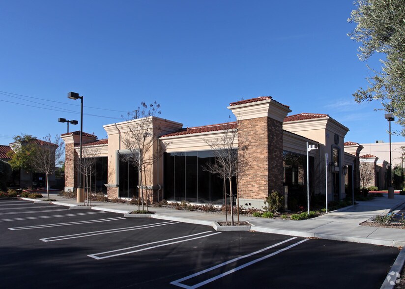 3299 Old Conejo Rd, Thousand Oaks, CA à louer - Photo de l’immeuble – Image 1 sur 9